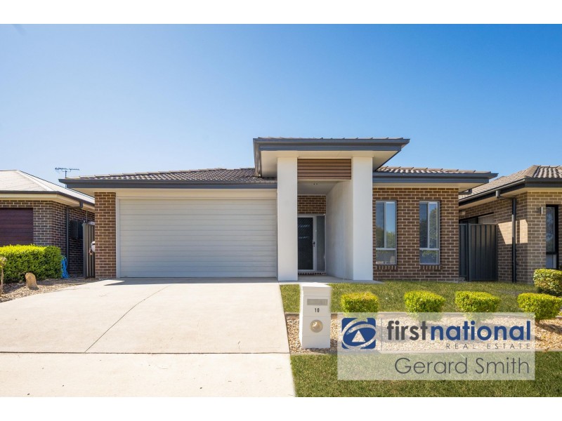 10 Oates Street, Spring Farm NSW 2570