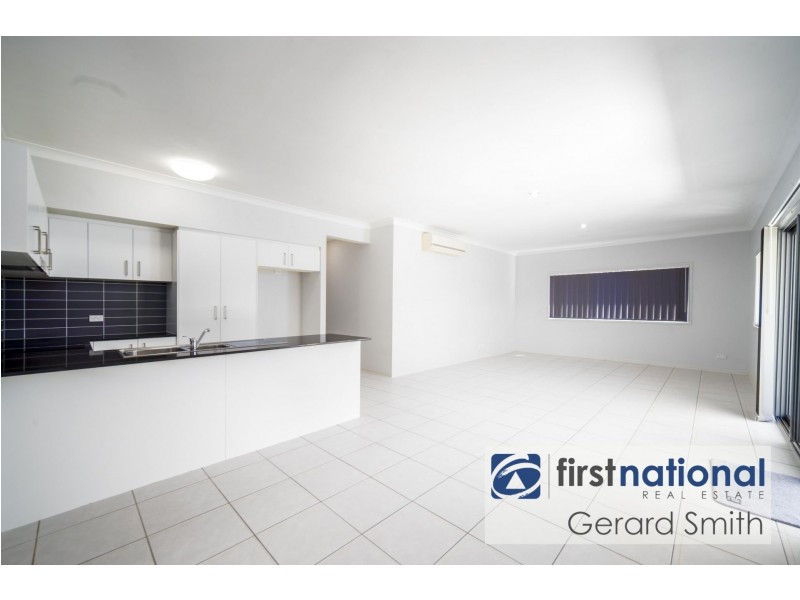 10 Oates Street, Spring Farm NSW 2570