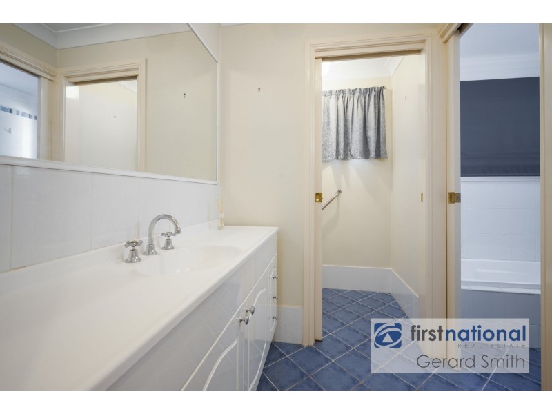 8A Leiha Pl, Tahmoor NSW 2573