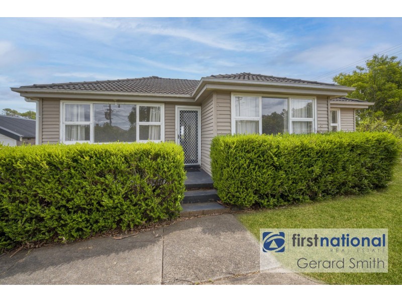15 Cowper St, Picton NSW 2571