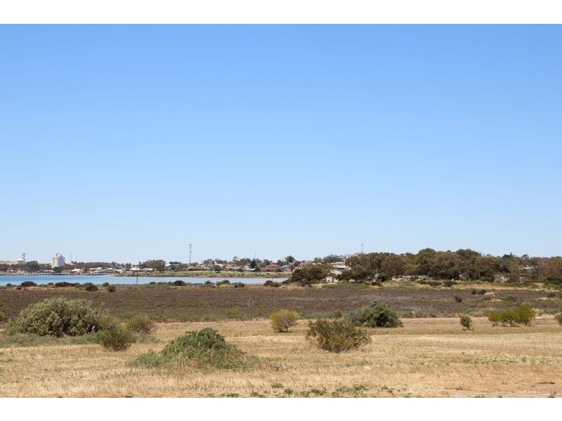 12 Oscar Williams Drive, Streaky Bay SA 5680