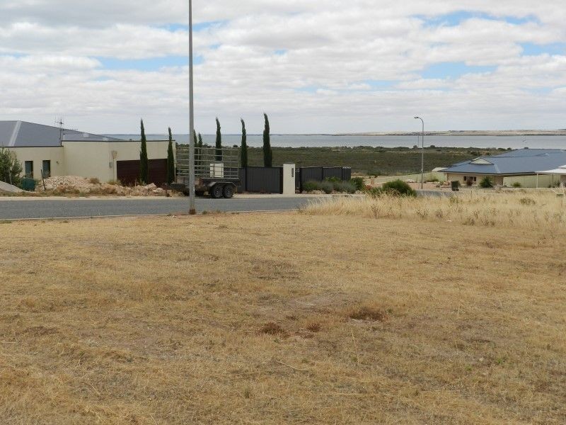 15 Herbert Edwards Drive, Streaky Bay SA 5680