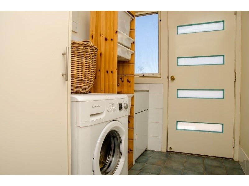 38031 C Flinders Highway via Ceduna, Laura Bay SA 5680