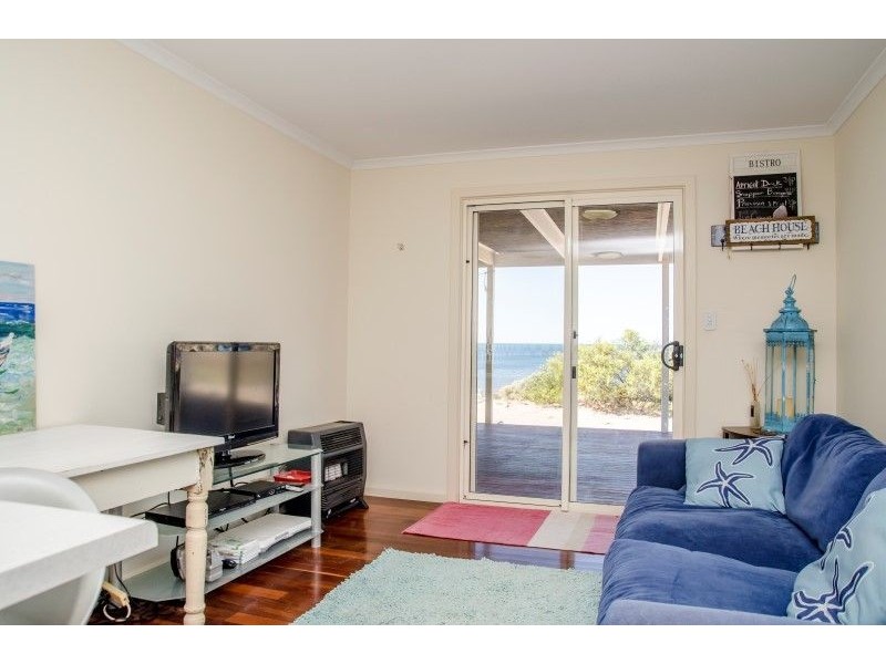 38031 C Flinders Highway via Ceduna, Laura Bay SA 5680