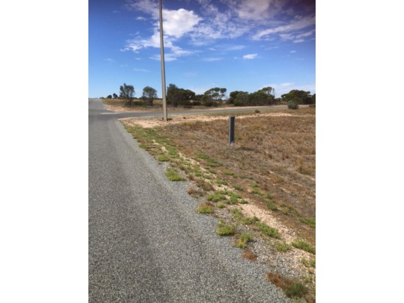2 Woolamai Way, Perlubie SA 5680