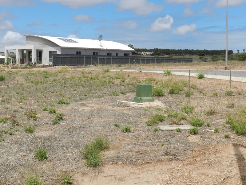 12 Herbert Edwards Drive, Streaky Bay SA 5680