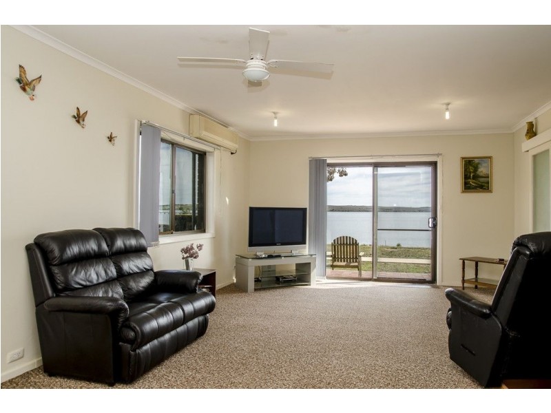 2 Williams Crescent, Streaky Bay SA 5680