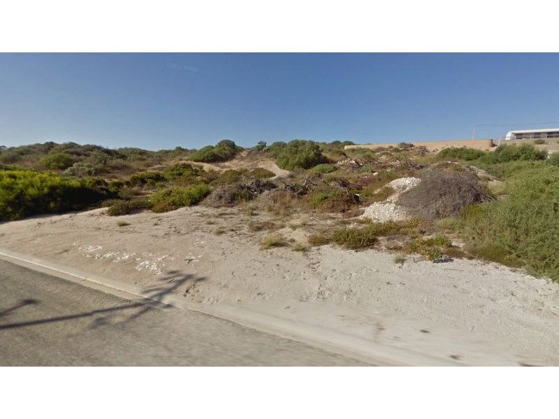 1,3 and 5 English Street, Venus Bay SA 5607