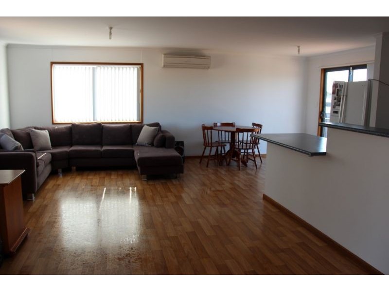 8 Johnson Street, Streaky Bay SA 5680