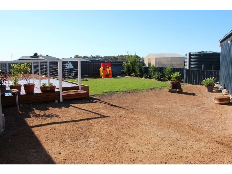 8 Johnson Street, Streaky Bay SA 5680