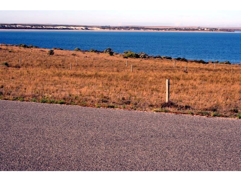 25 Seaview Road, Perlubie SA 5680