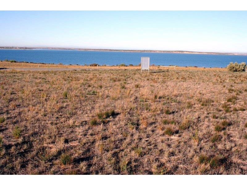 25 Seaview Road, Perlubie SA 5680