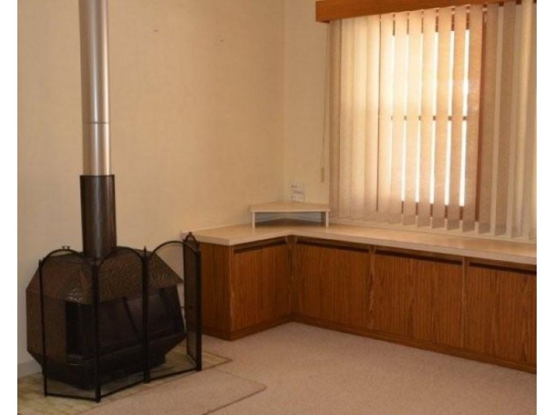 24 Wells St, Streaky Bay SA 5680