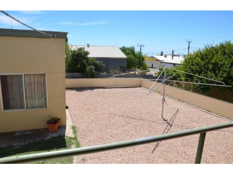 24 Wells St, Streaky Bay SA 5680