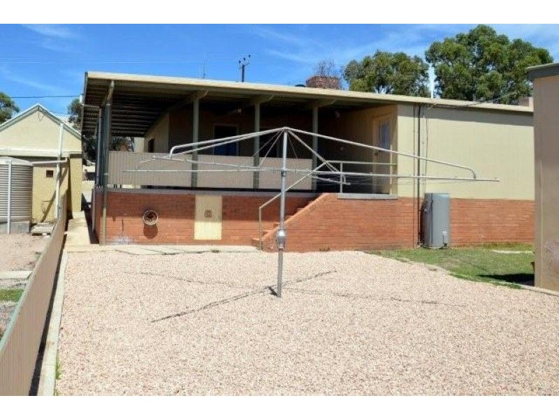 24 Wells St, Streaky Bay SA 5680