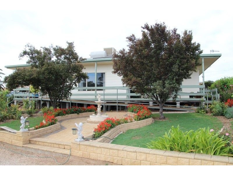 8 Philip Street, Streaky Bay SA 5680