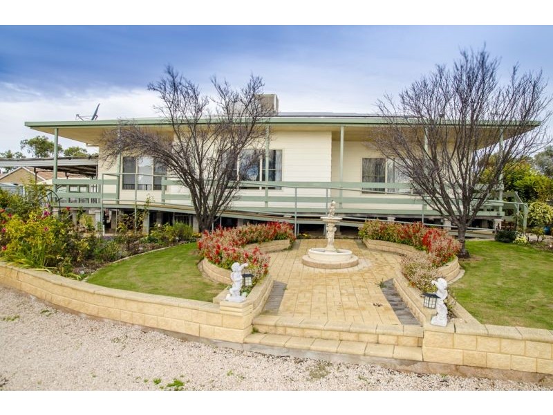 8 Philip Street, Streaky Bay SA 5680