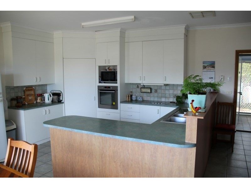 8 Philip Street, Streaky Bay SA 5680