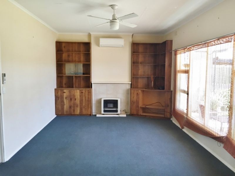 24 Ballantyne Street, Wudinna SA 5652