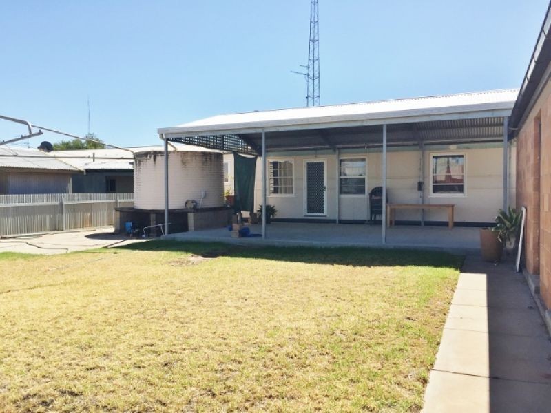 24 Ballantyne Street, Wudinna SA 5652