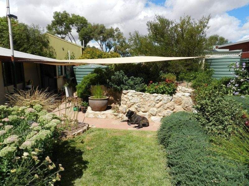 11 Bockelberg Street, Streaky Bay SA 5680