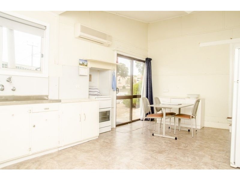 28 WELLS STREET, Streaky Bay SA 5680
