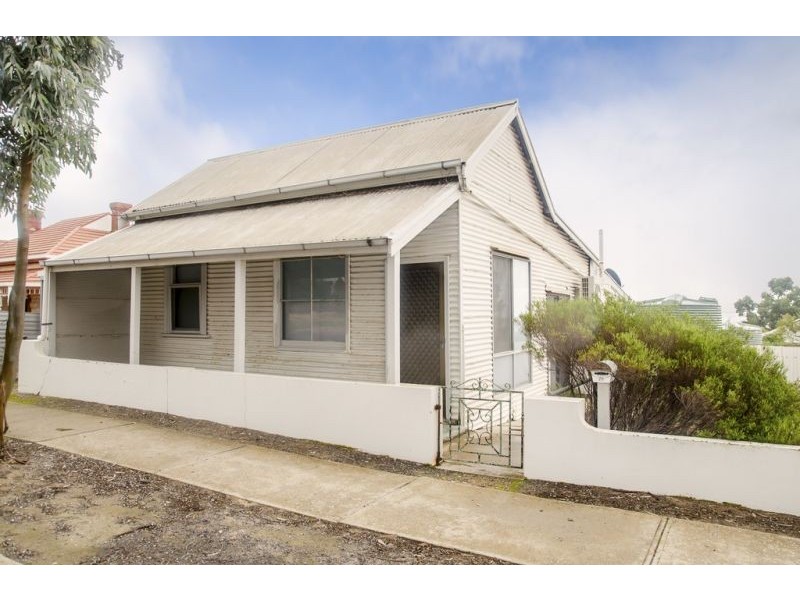 28 WELLS STREET, Streaky Bay SA 5680