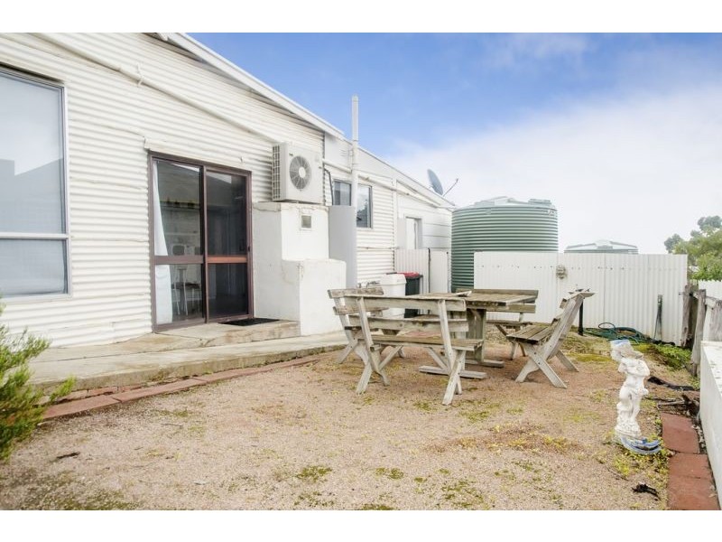 28 WELLS STREET, Streaky Bay SA 5680