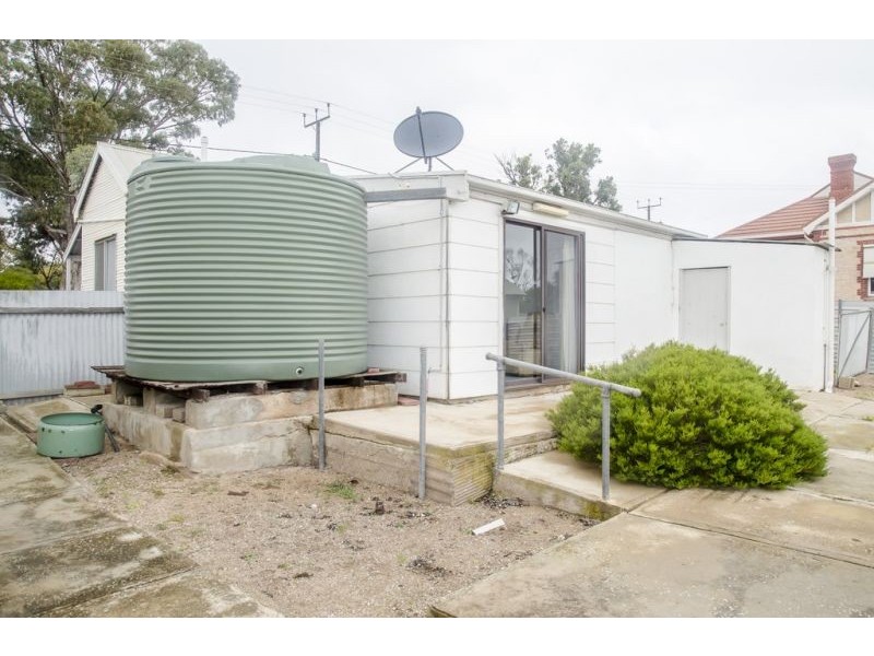 28 WELLS STREET, Streaky Bay SA 5680