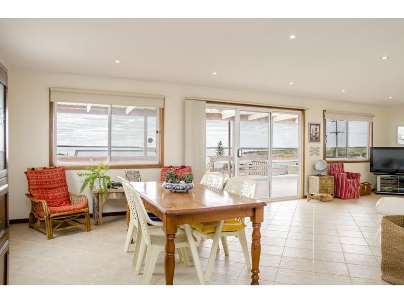 7 English Street, Venus Bay SA 5607