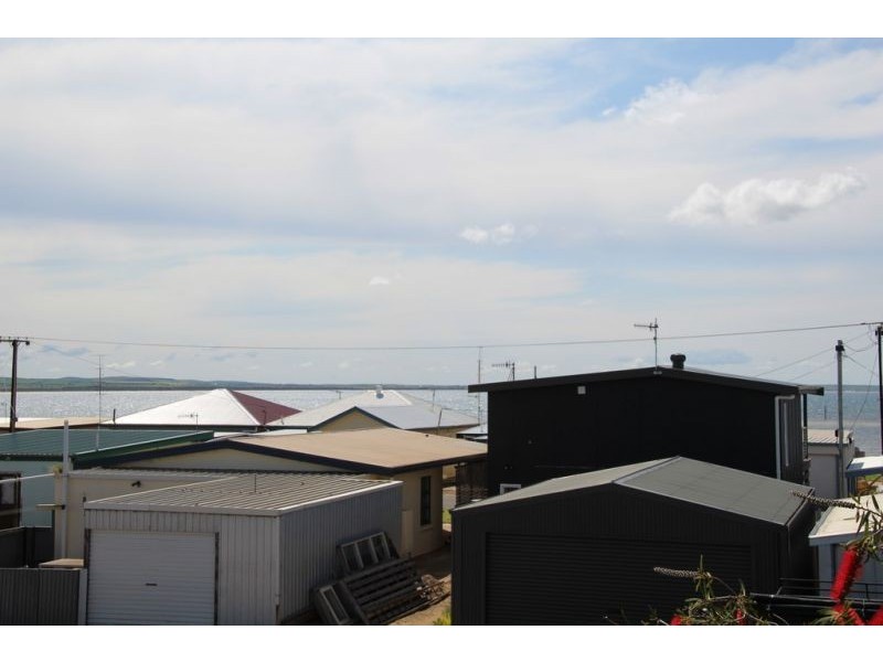 16 Yaringa Avenue, Tumby Bay SA 5605