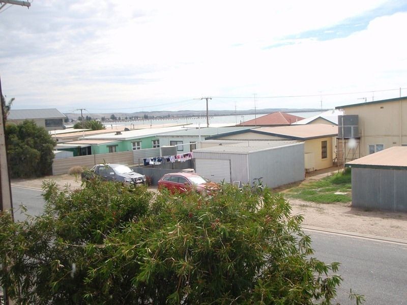 16 Yaringa Avenue, Tumby Bay SA 5605