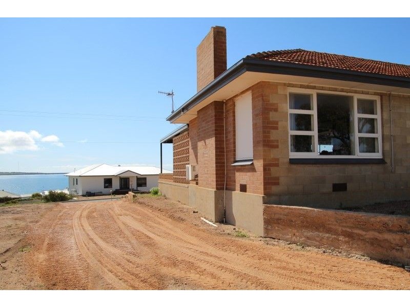 20 Flinders Drive, Streaky Bay SA 5680