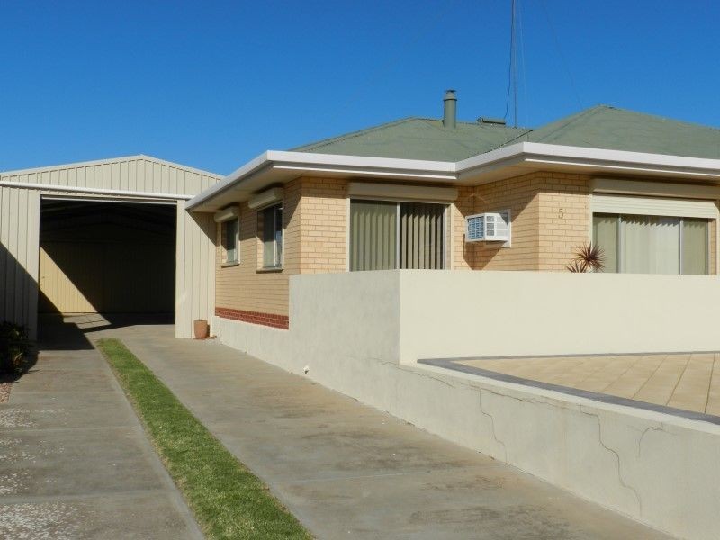 5 Stuart Street, Streaky Bay SA 5680