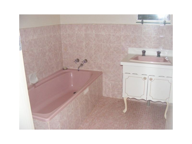 32 Wells St, Streaky Bay SA 5680