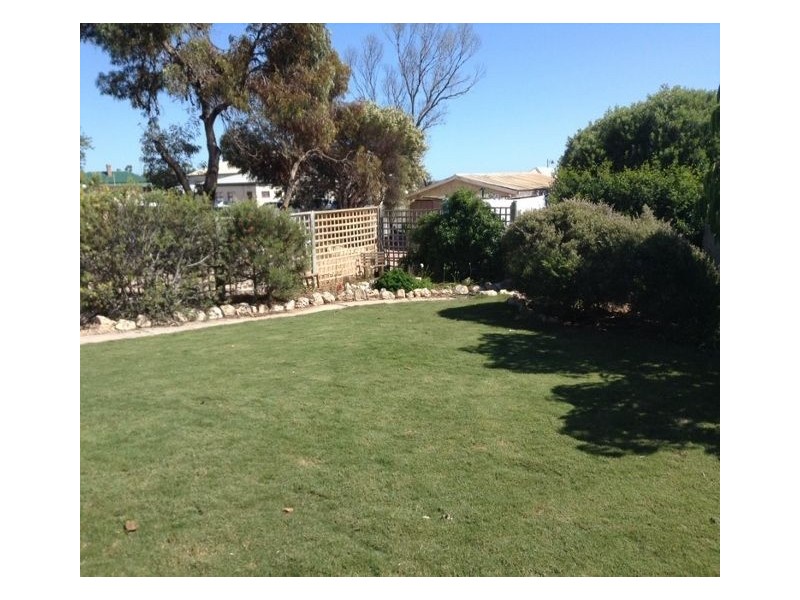 32 Wells St, Streaky Bay SA 5680