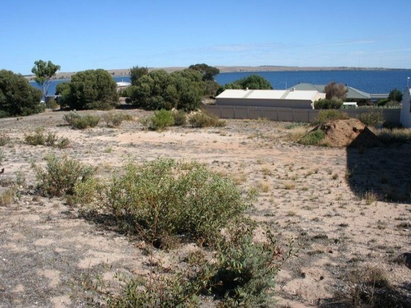 7 Flinders Drive, Streaky Bay SA 5680