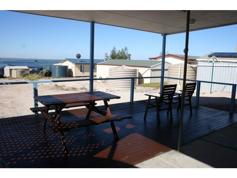 2 Sandham St, Venus Bay SA 5607