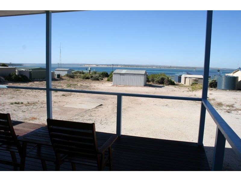 2 Sandham St, Venus Bay SA 5607