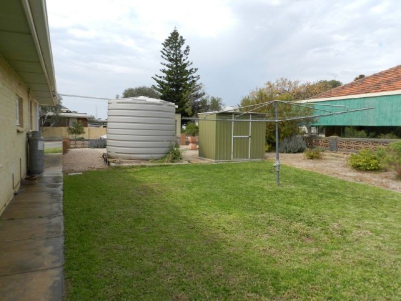 67 Wells St, Streaky Bay SA 5680