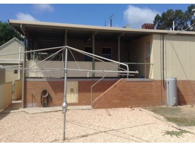 24 Wells St, Streaky Bay SA 5680
