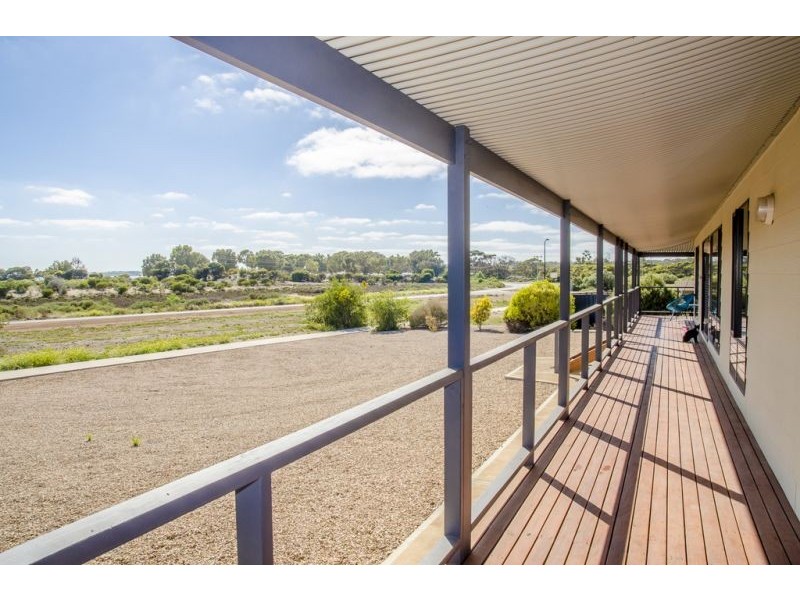 3 Johnson Street, Streaky Bay SA 5680