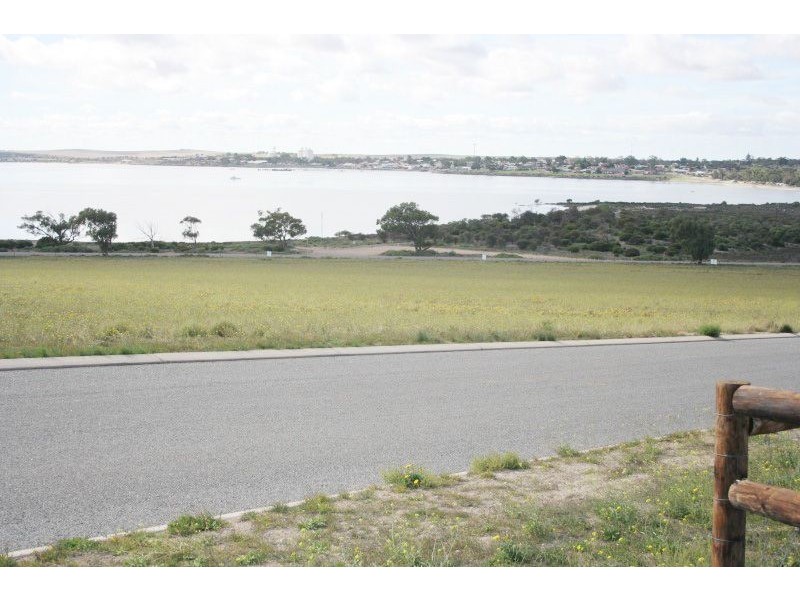 11 Loveshack Route, Streaky Bay SA 5680