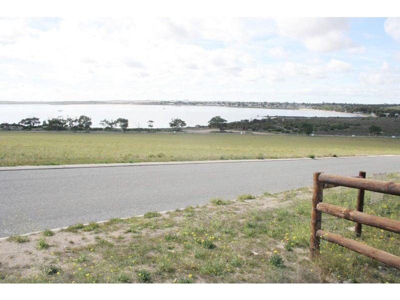 11 Loveshack Route, Streaky Bay SA 5680