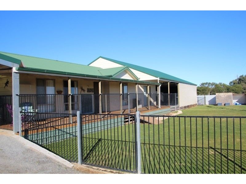 10 North West Terrace, Sheringa SA 5607