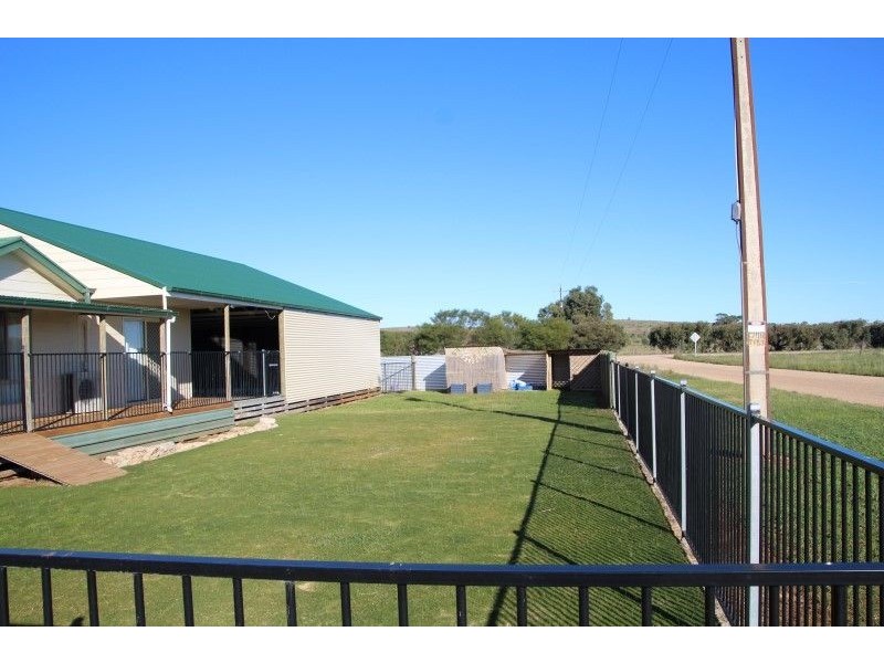 10 North West Terrace, Sheringa SA 5607
