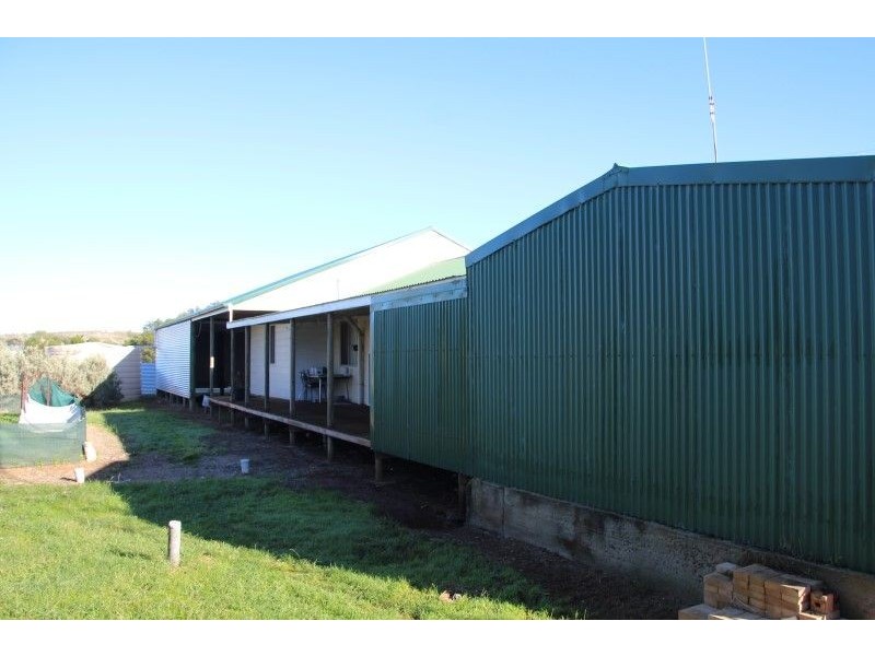 10 North West Terrace, Sheringa SA 5607