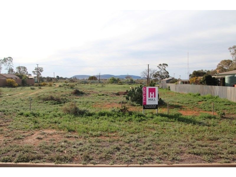 . Land, Iron Knob SA 5601