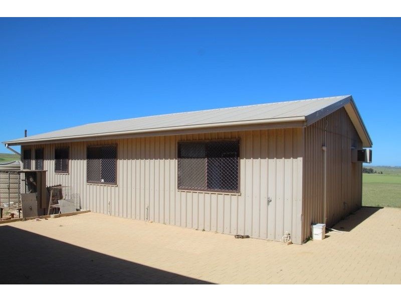 18120B plus… Flinders Highway Colton, Elliston SA 5670
