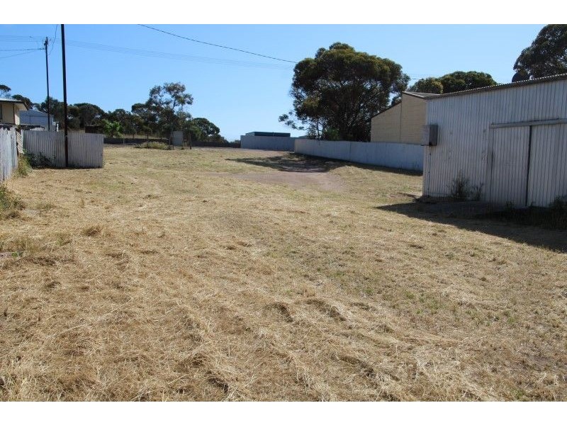 22 Elizabeth Street, Streaky Bay SA 5680